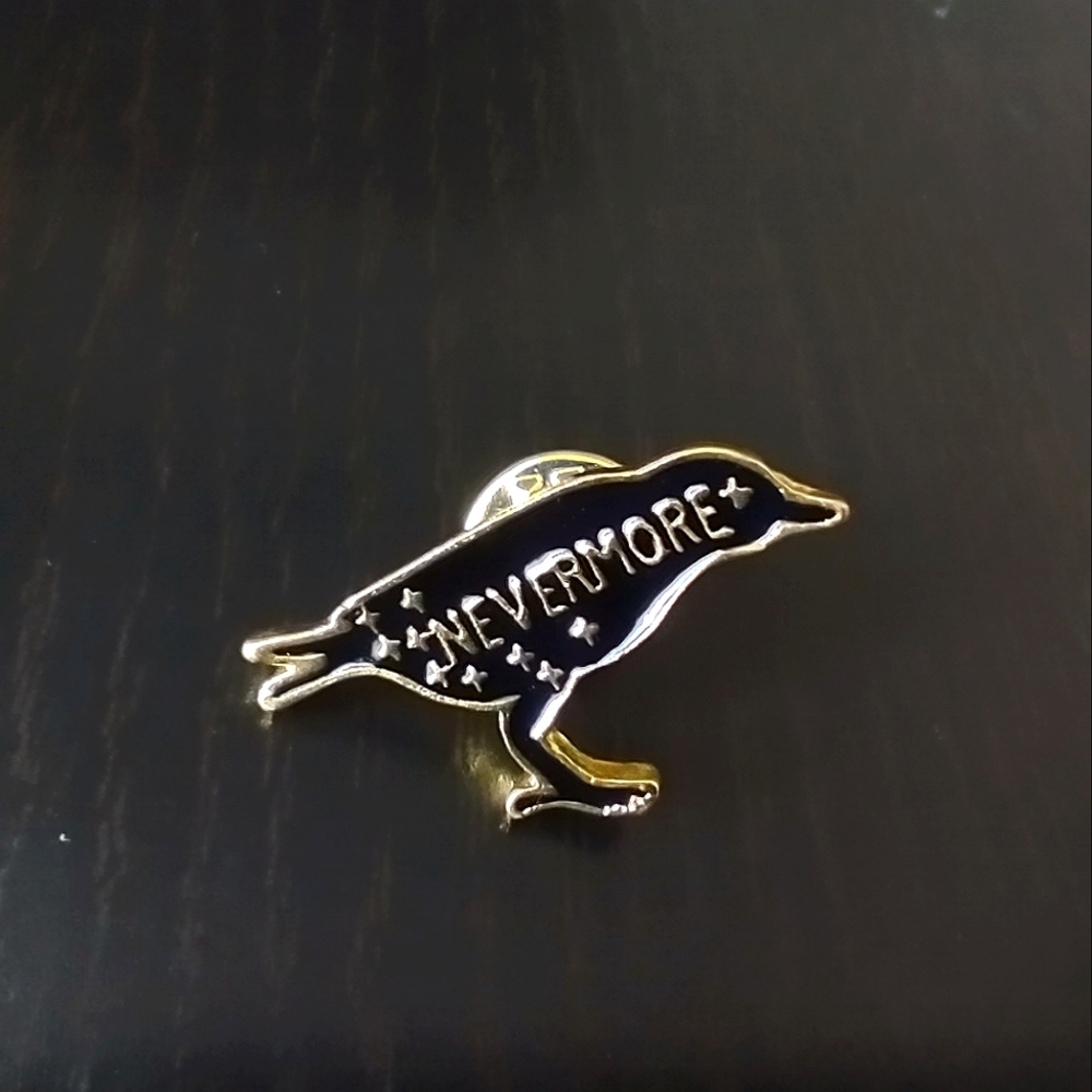 🧁 3/$30 Nevermore Raven Enamel Pin NEW